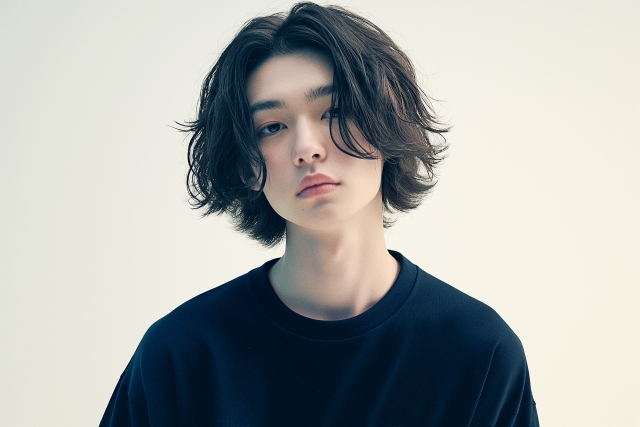 パーマの男性